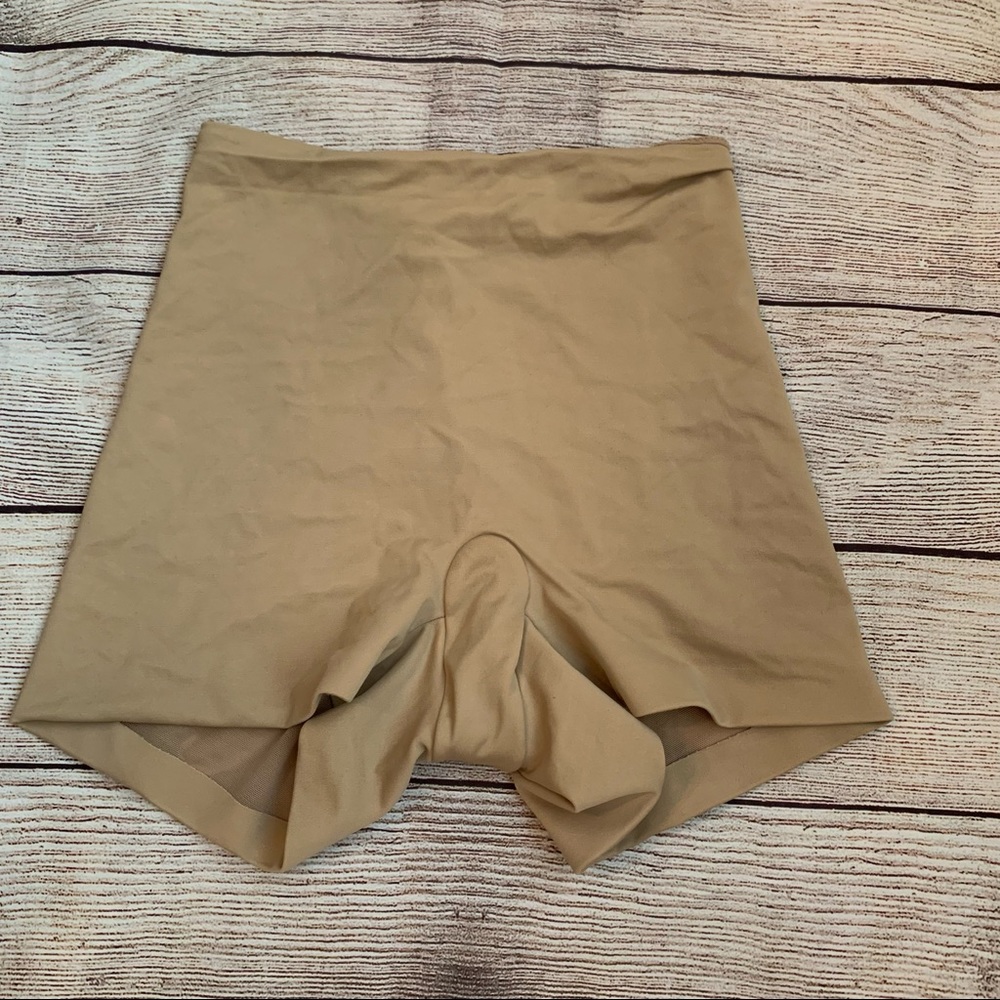 Shapewear Assets